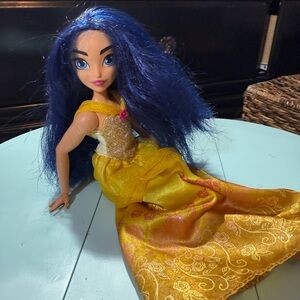 DC Wonder Woman Barbie on belles dress doll